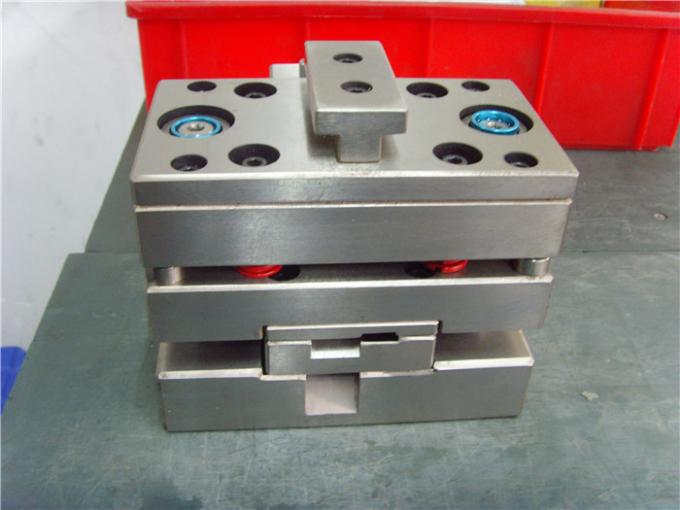 La stampa con matrice di acciaio di precisione del metallo, di alluminio matrice di stampaggio componenti WEDM che elaborano il modo 0