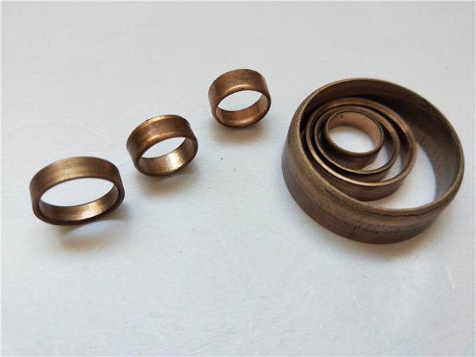 La lamiera sottile dell'anello d'ottone muore componenti, stampa che del metallo i dadi lisciano la superficie con meno sbavatura 0