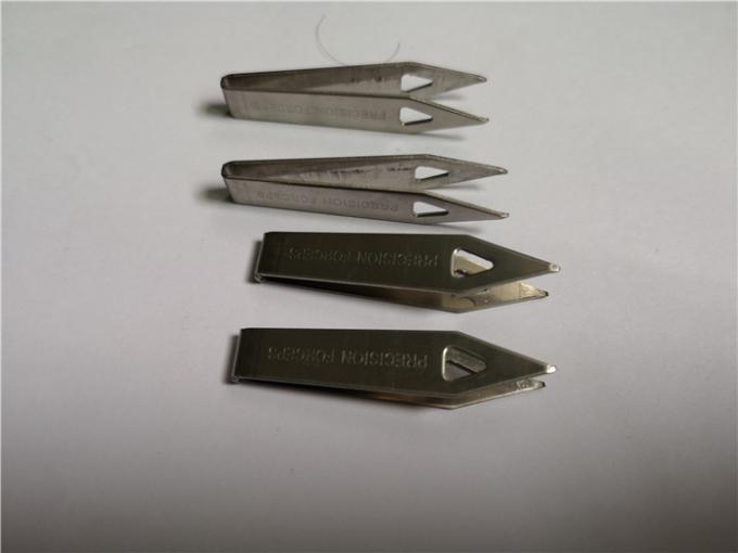 Le matrici di stampaggio del metallo del forcipe della muffa dell'apparecchio medico continue muoiono stampa con matrice di acciaio di disegno 2
