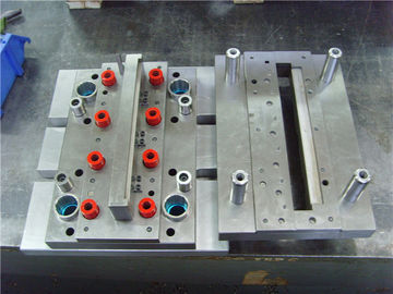 Matrici di stampaggio automobilistiche della guarnizione semplice che formano soppressione del piatto dell'acciaio inossidabile