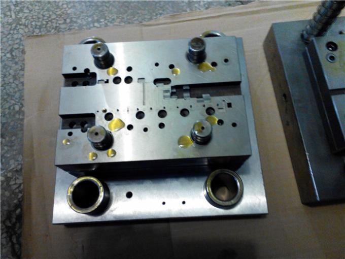 Matrici di stampaggio/accessori dell'hardware precisione della muffa/dello strumento del metallo progressivo d'acciaio 1