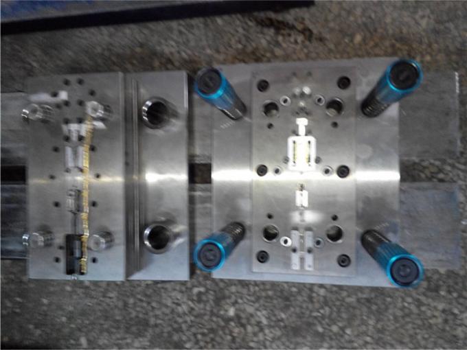 Produzione d'ottone bassa automobilistica progressiva dell'acciaio di tungsteno delle matrici di stampaggio YG15 Leadframe 0