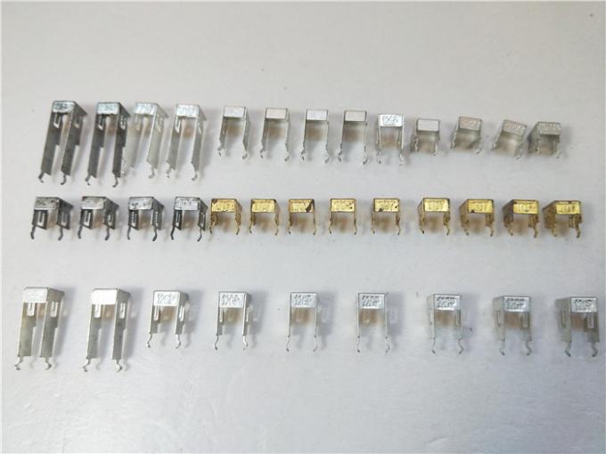 Quattro spessore telecomandato di piegamento del connettore di interfaccia dei dadi della lamiera sottile delle cavità 0.2mm 0