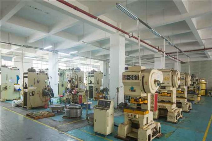 Xiamen METS Industry & Trade Co., Ltd linea di produzione in fabbrica 1