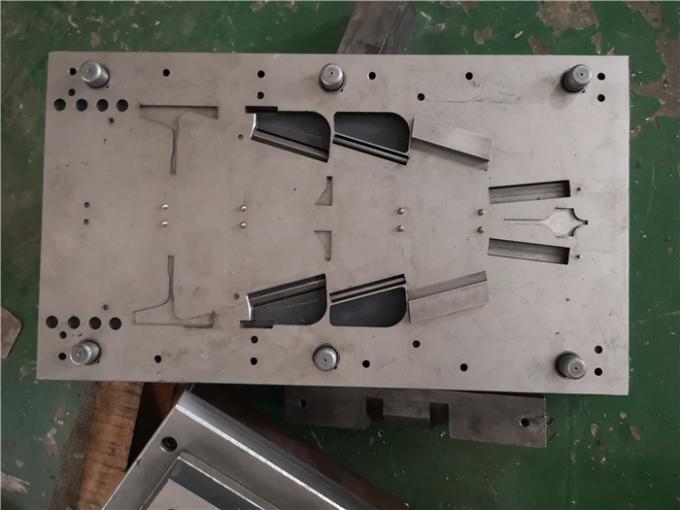 L'acciaio inossidabile d'acciaio timbrato delle matrici di stampaggio delle parti/metallo ha fuso le parti degli accessori 0